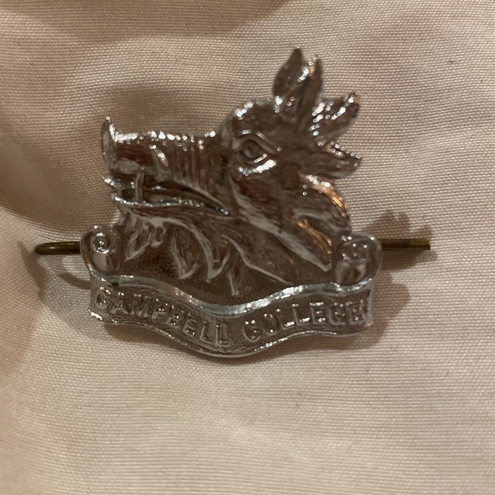 Vintage Campbell College Piper's Glengarry Army Cap Badge Northern Ireland